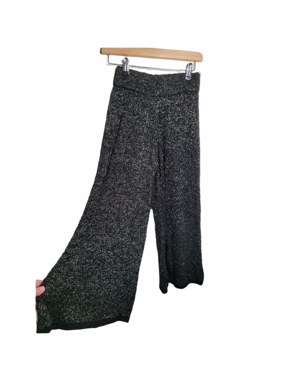 608. Zara knit wide leg crop sweater pant. Small.